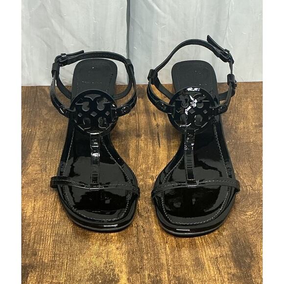 Tory Burch Miller Black Patent Leather T Strap Logo Block Sandals Size 10.5 Heel - Picture 1 of 10